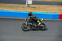 enduro-digital-images;event-digital-images;eventdigitalimages;mallory-park;mallory-park-photographs;mallory-park-trackday;mallory-park-trackday-photographs;no-limits-trackdays;peter-wileman-photography;racing-digital-images;trackday-digital-images;trackday-photos
